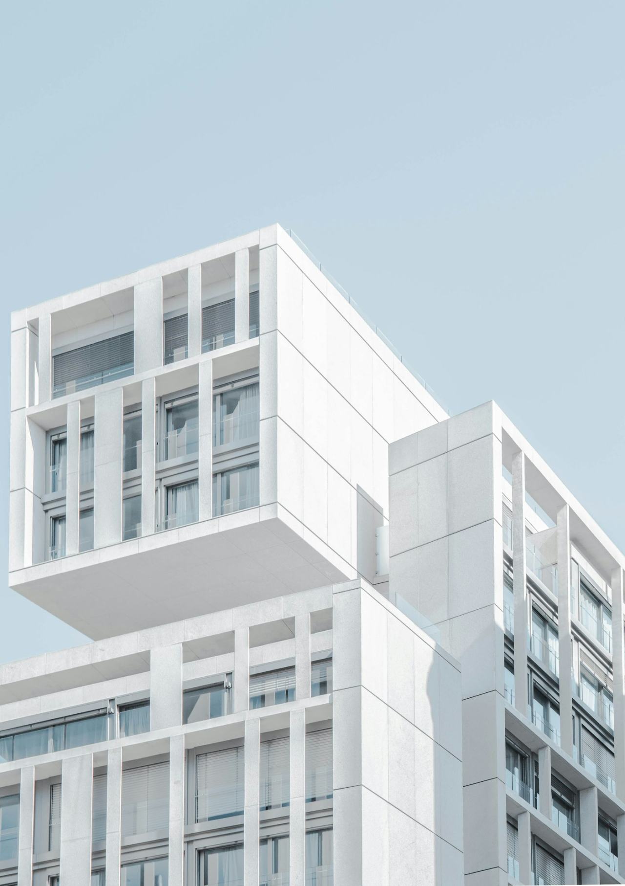 Bright Corner Apartment